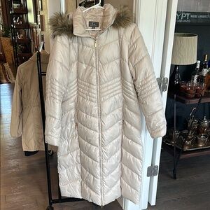 Gallery New York Cream Quilted Puffer Jacket